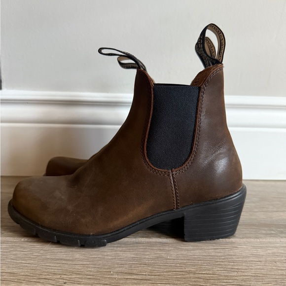 Women’s Blundstone Series #1673- Antique Brown - Picture 4 of 10